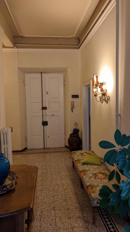 Double Bedroom In Beautiful 30's Style Gæstehus