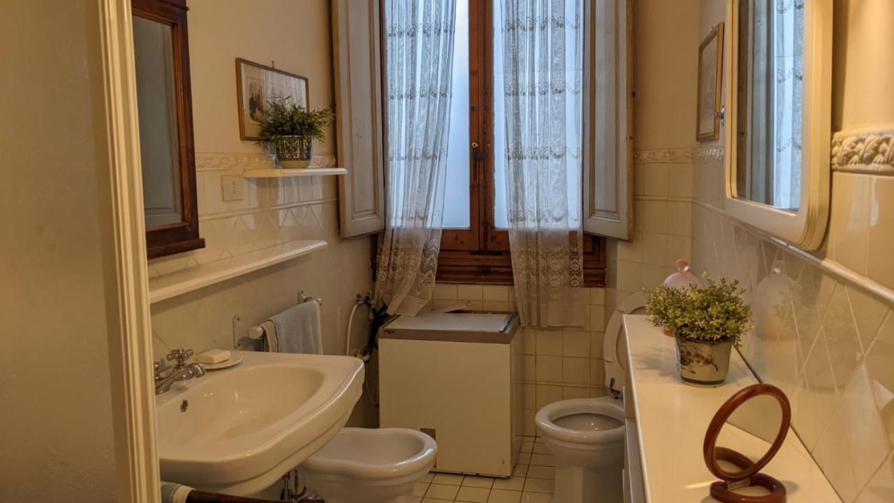 Double Bedroom In Beautiful 30's Style Gæstehus Firenze