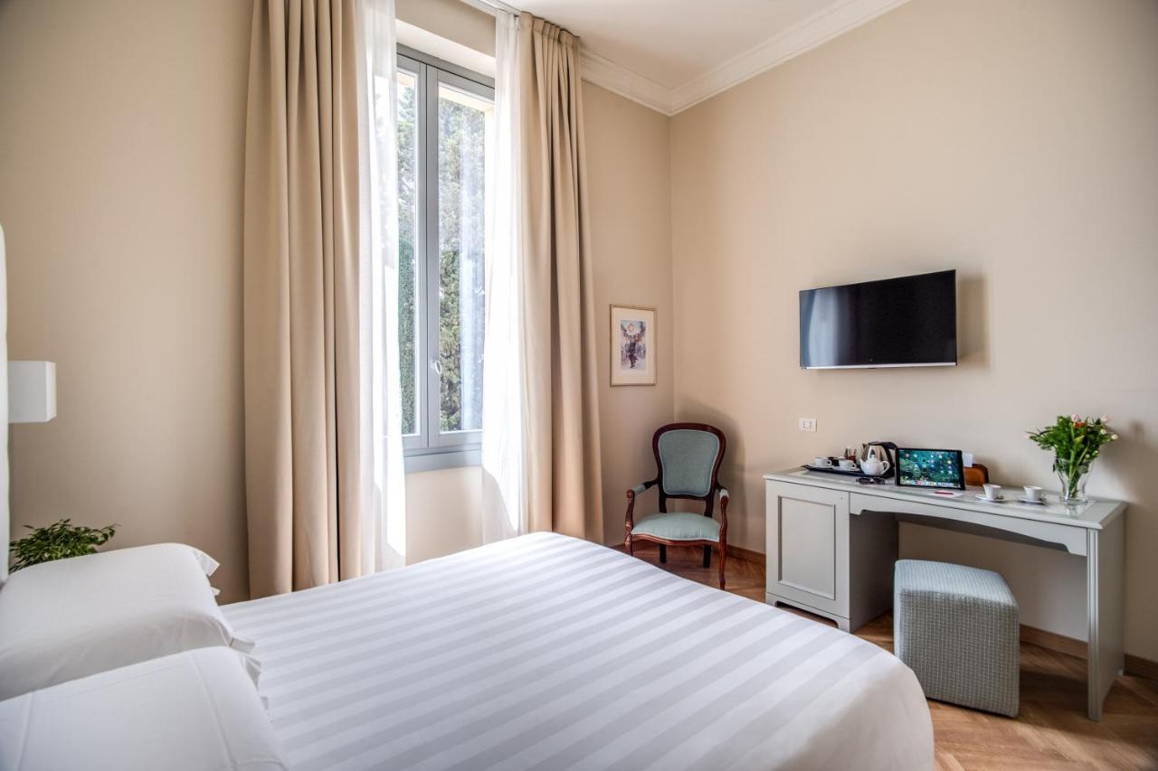 Ariele Hotel 4*