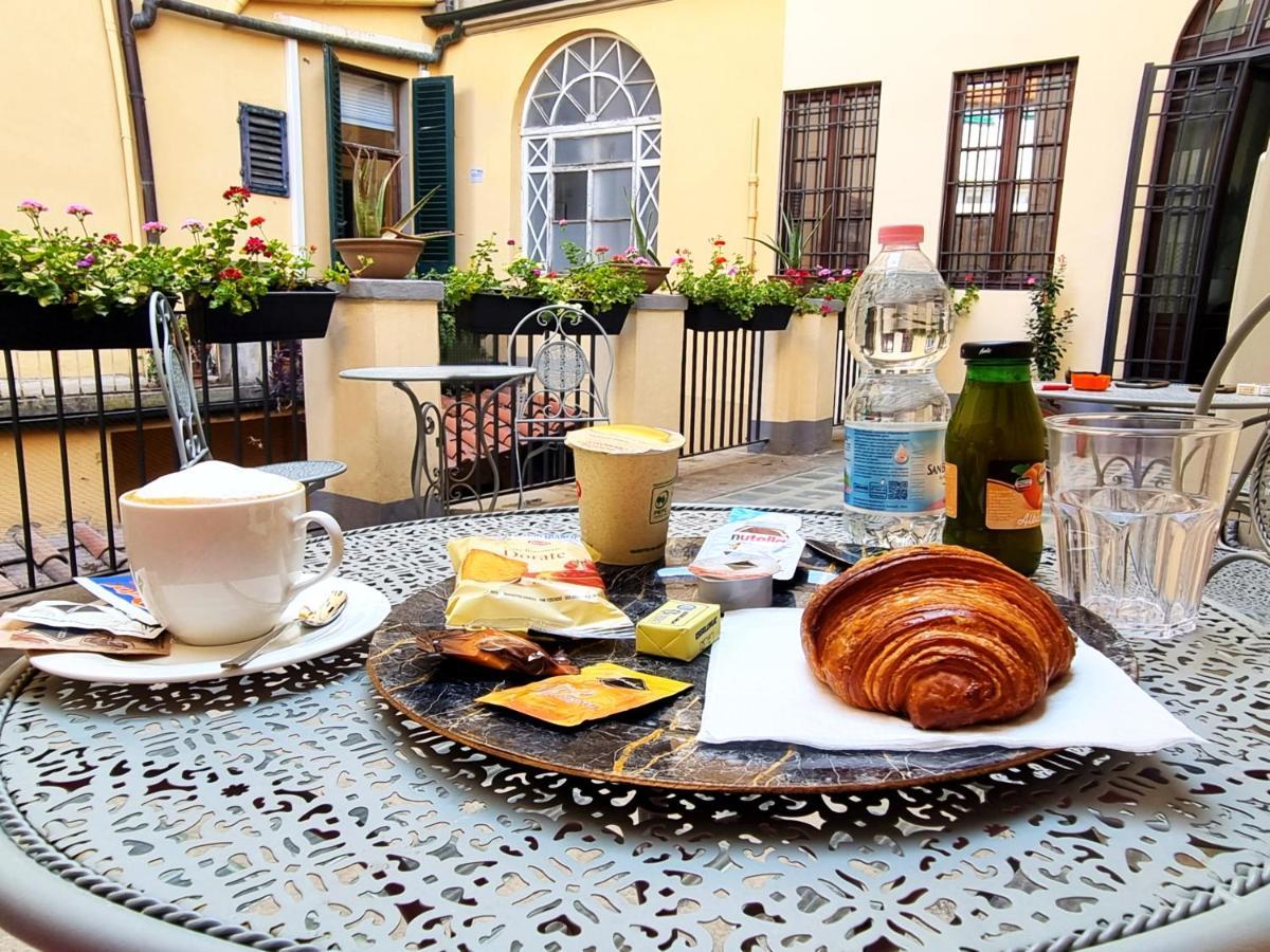 The Lux Acomodação com café da manhã  *