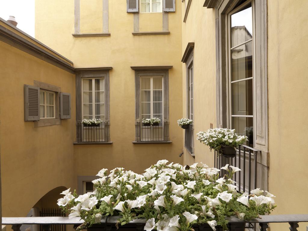 Al Palazzo Del Marchese Di Camugliano Residenza D'epoca