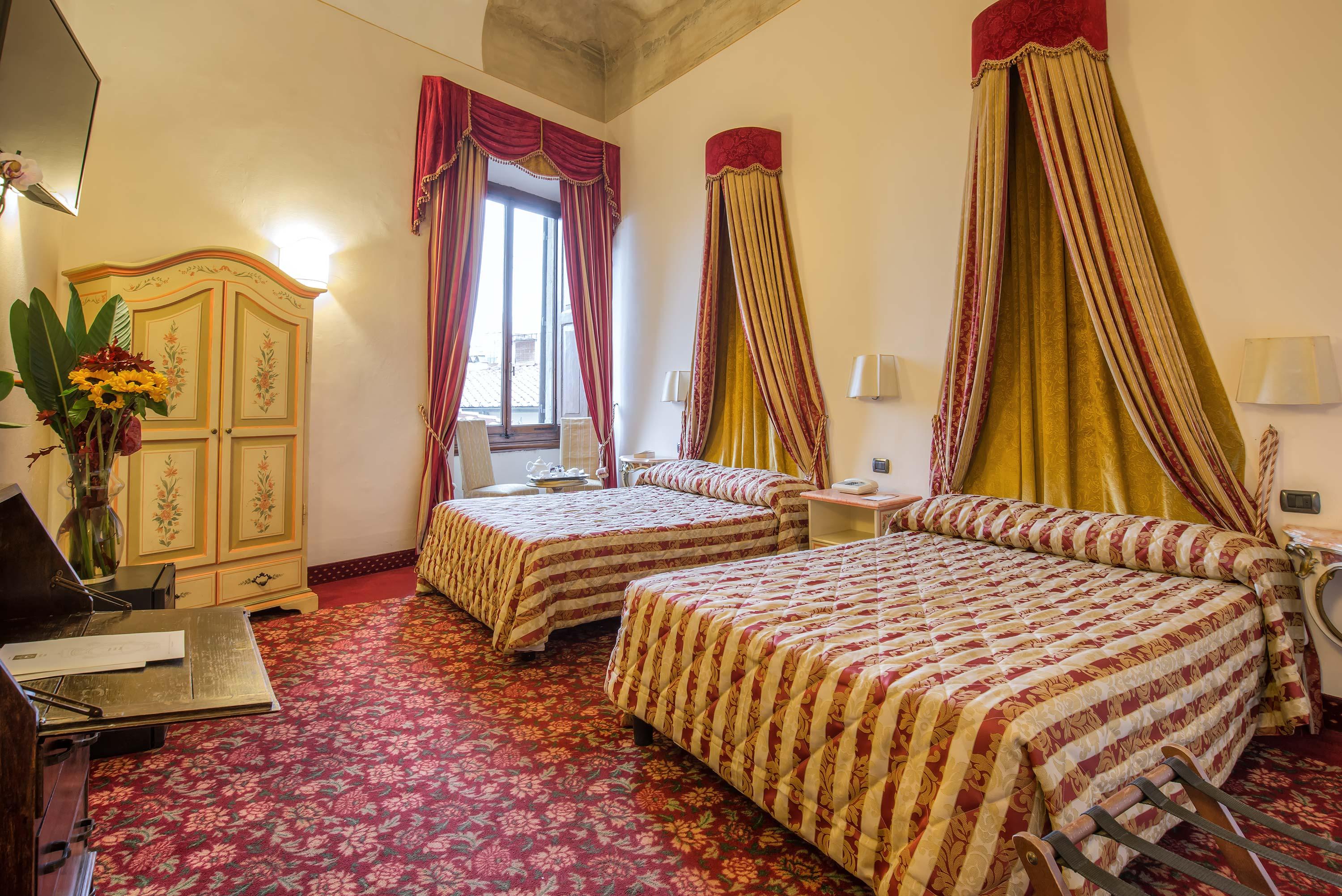 Paris Hotel