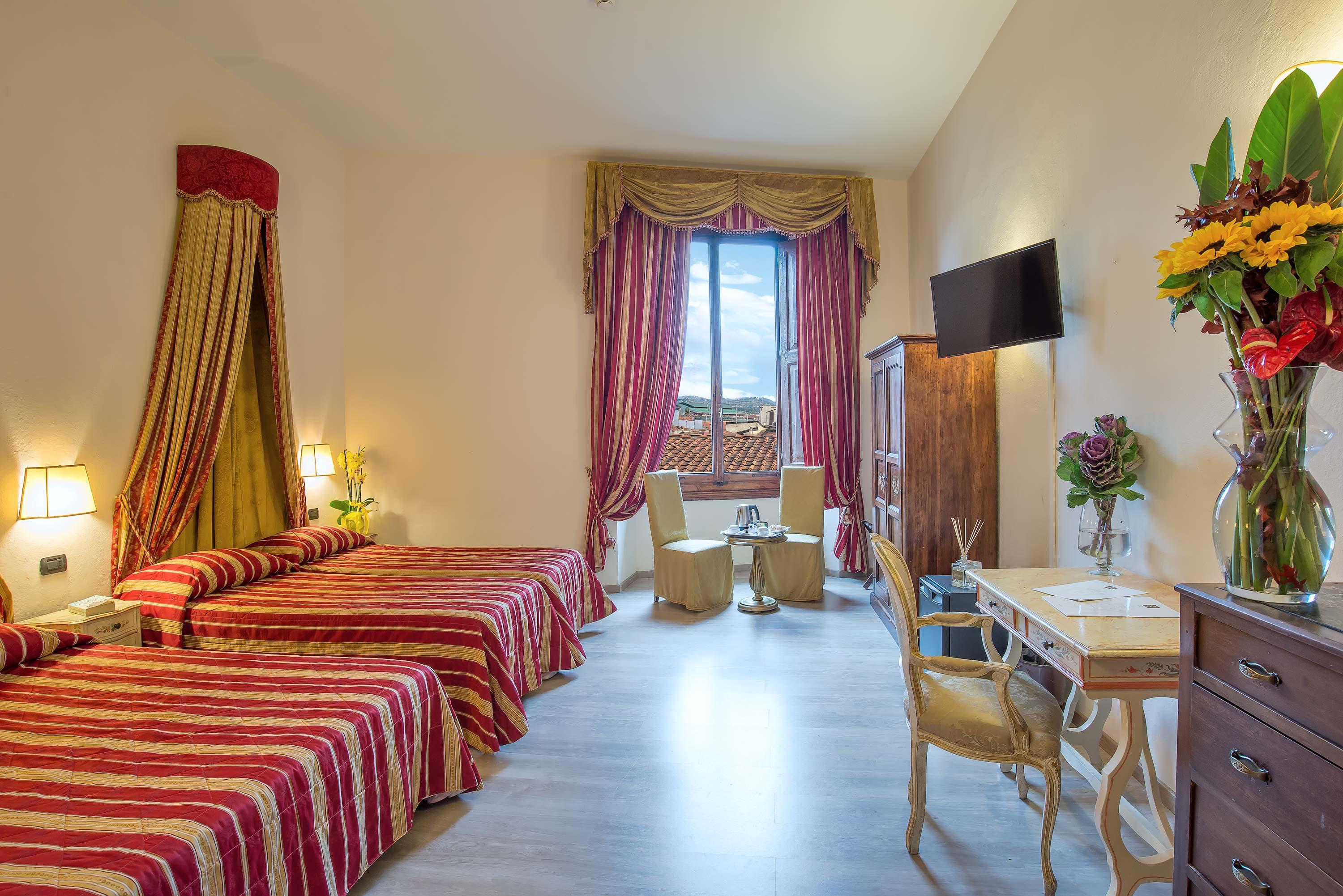 Paris Hotel 3*
