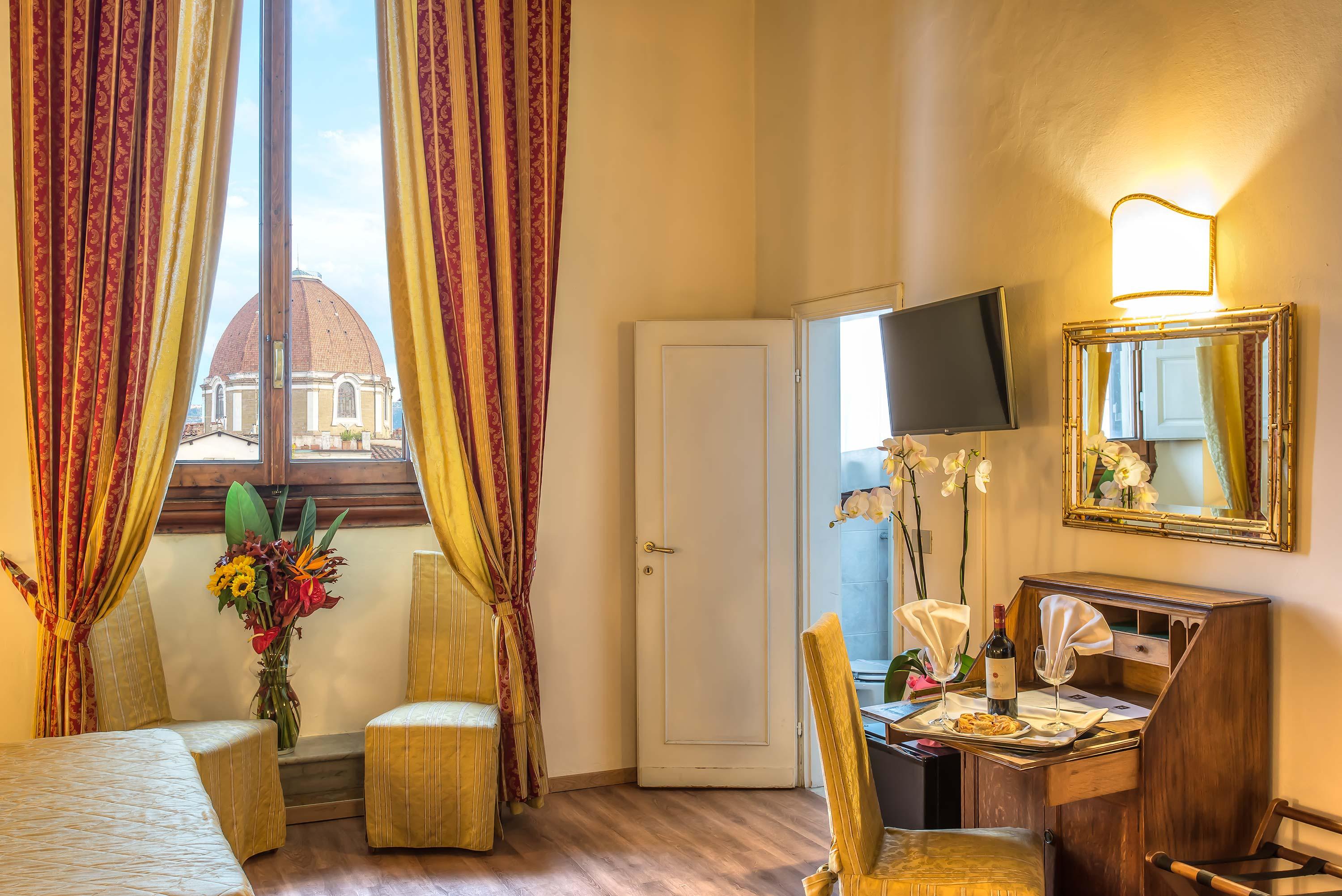 Paris Hotel