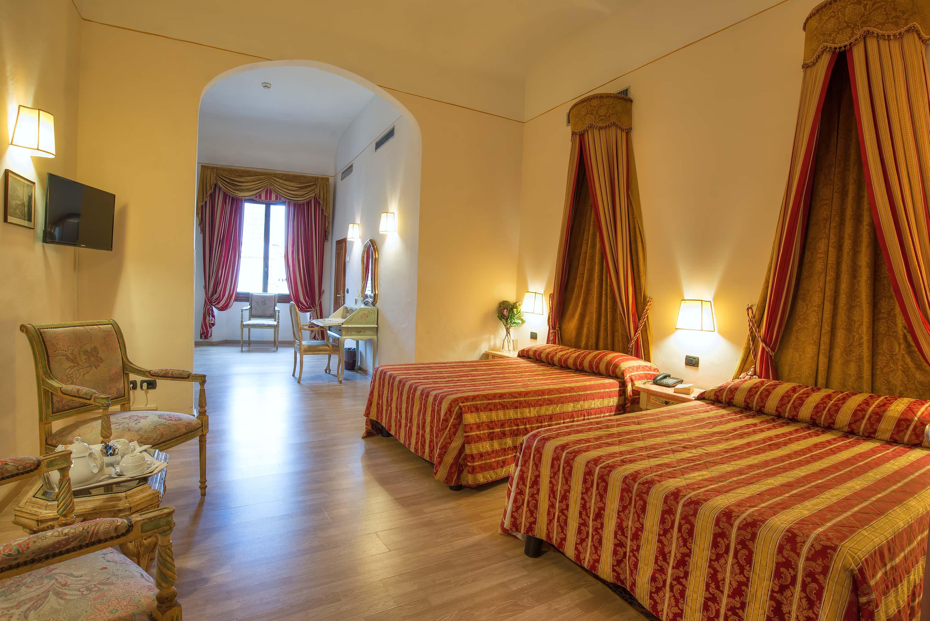 Hotel Paris 3*