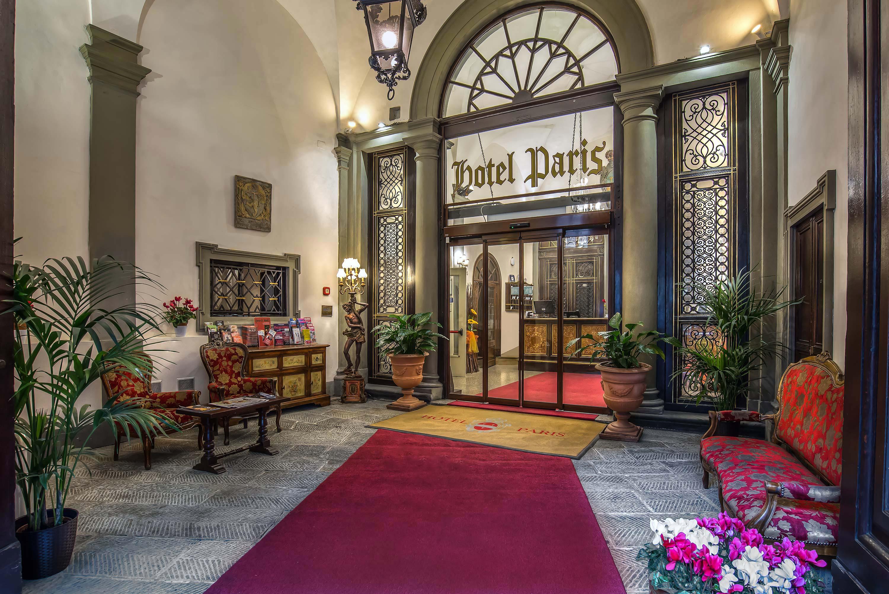 Paris Hotel 3*