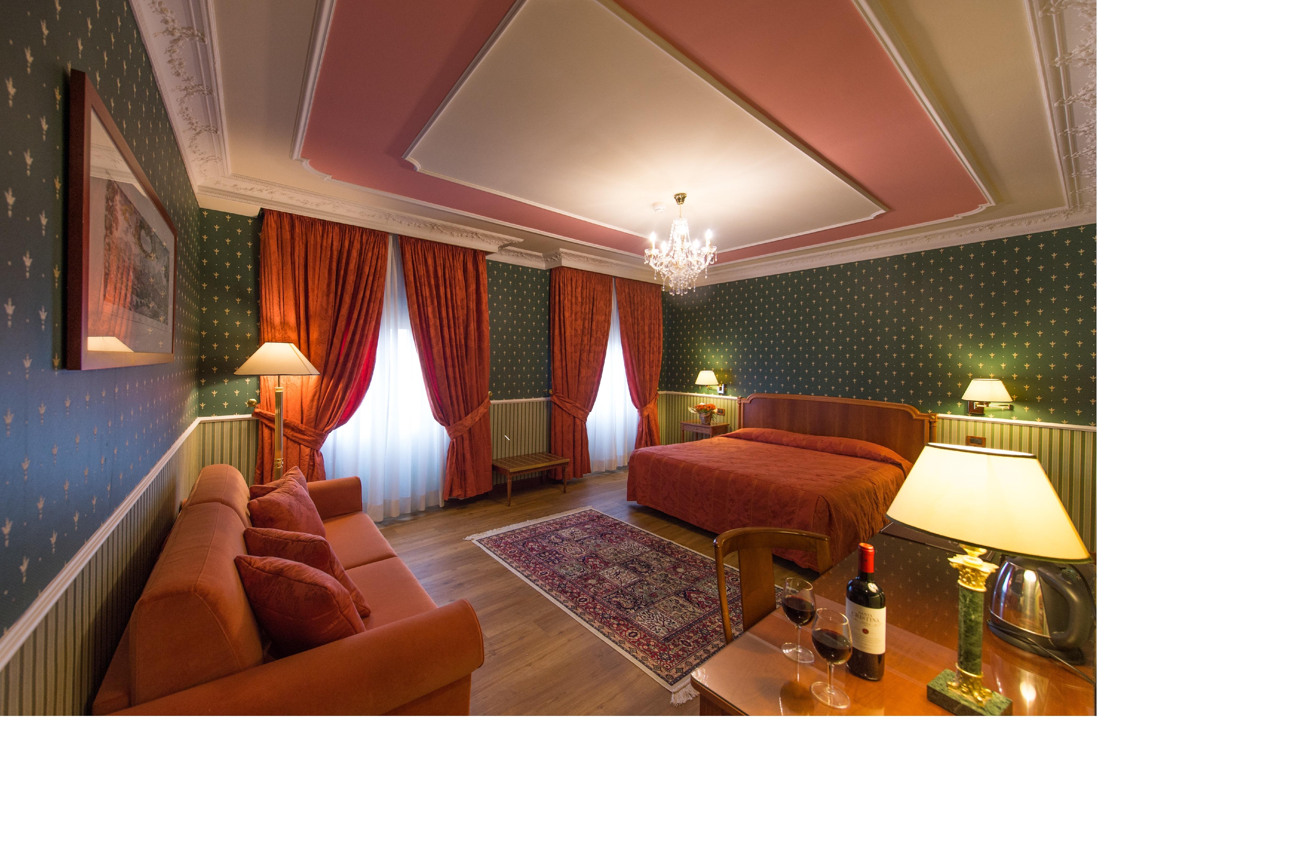 Strozzi Palace Hotel 4*