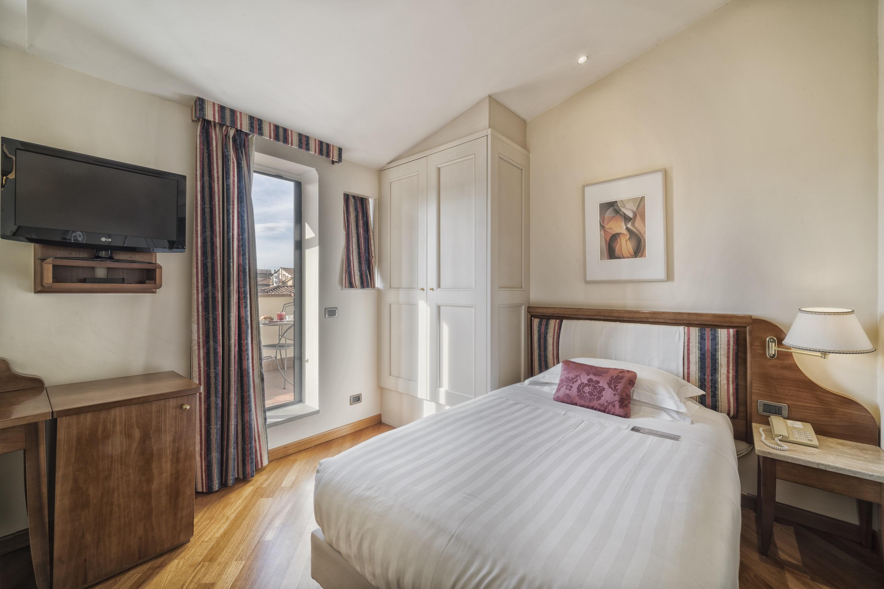 Hotel Laurus Al Duomo 4*