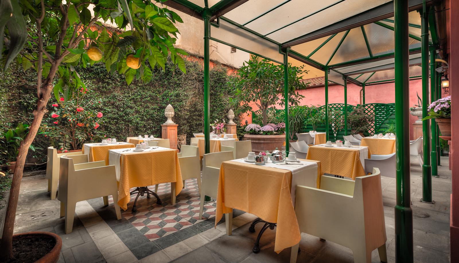 Palazzo Dal Borgo Hotel 4*