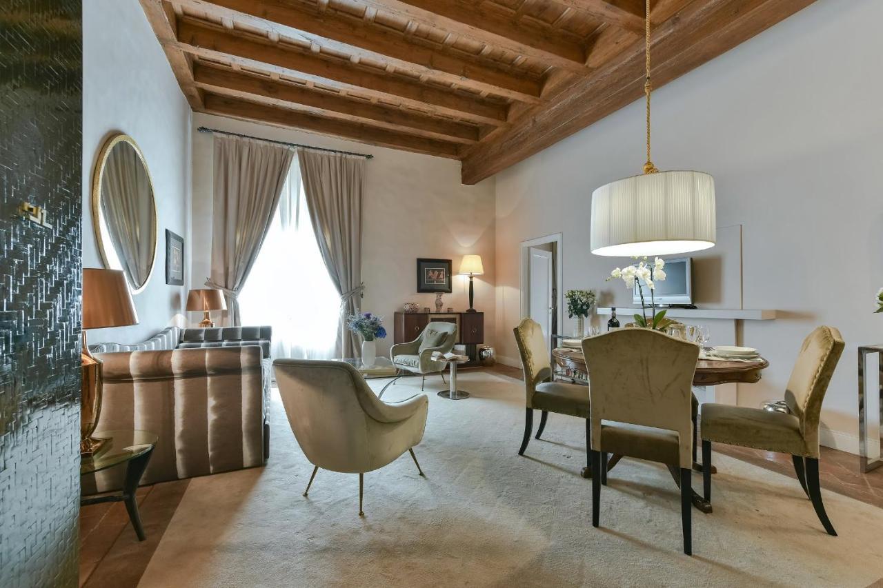 Boccaccio Elegant In Oltrarno Florence