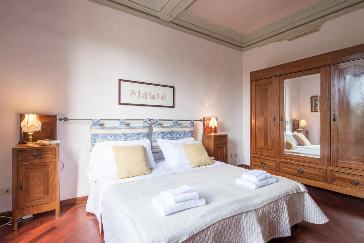 Botticelli-a Flat With A View, On Santo Spirito - Homeunity Apartamento
