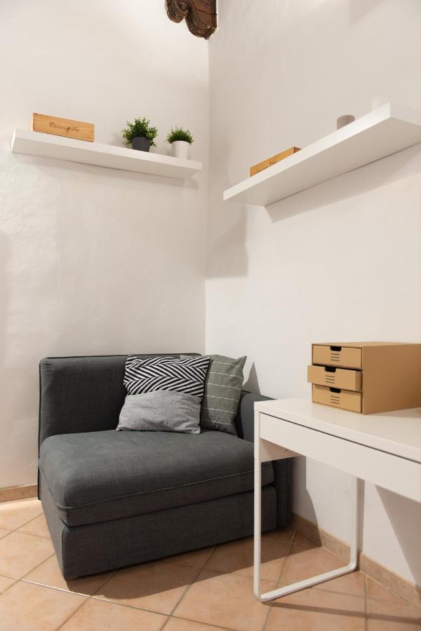 Appartement 2 Next To A Market And Piazza Santa Croce - Homeunity Florence