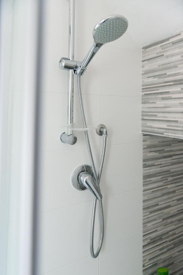 Appartement 2 Next To A Market And Piazza Santa Croce - Homeunity *