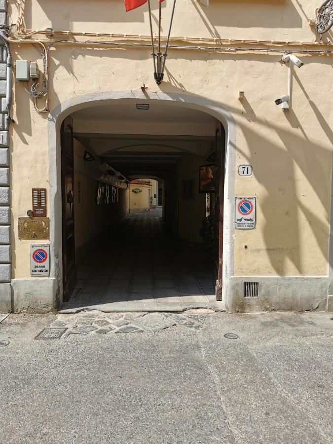 La Piccola Contessa * Firenze