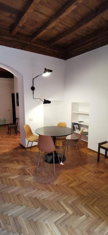 Enchanting With Patio, Lungarno Appartamento