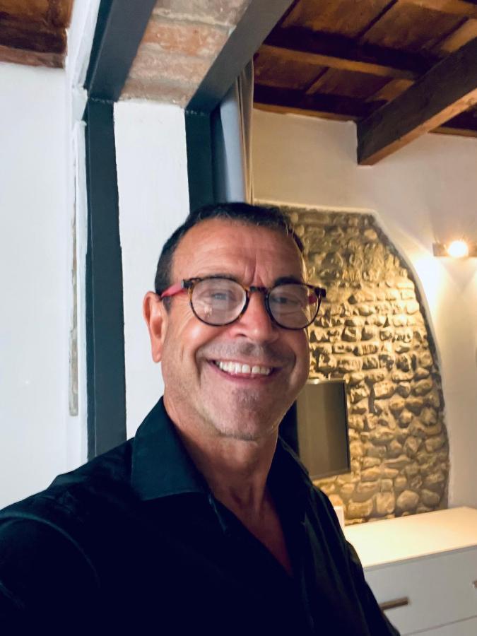 Roberto's Apartment. Piazza Santa Croce. Appartamento Firenze