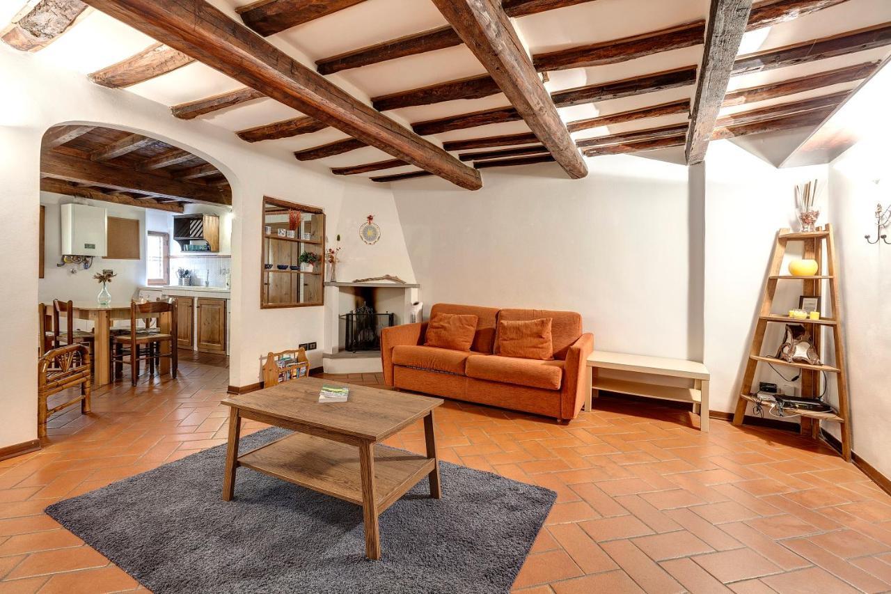 Appartement Pinti 46 *