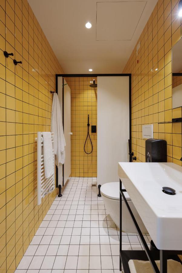 Yellowsquare *