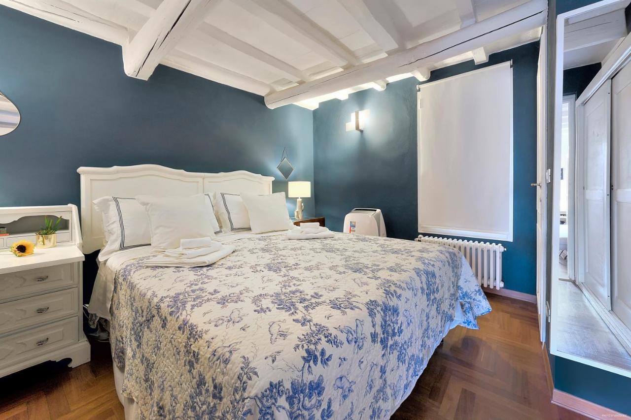 Santo Spirito Romantic By Mmega * Florence
