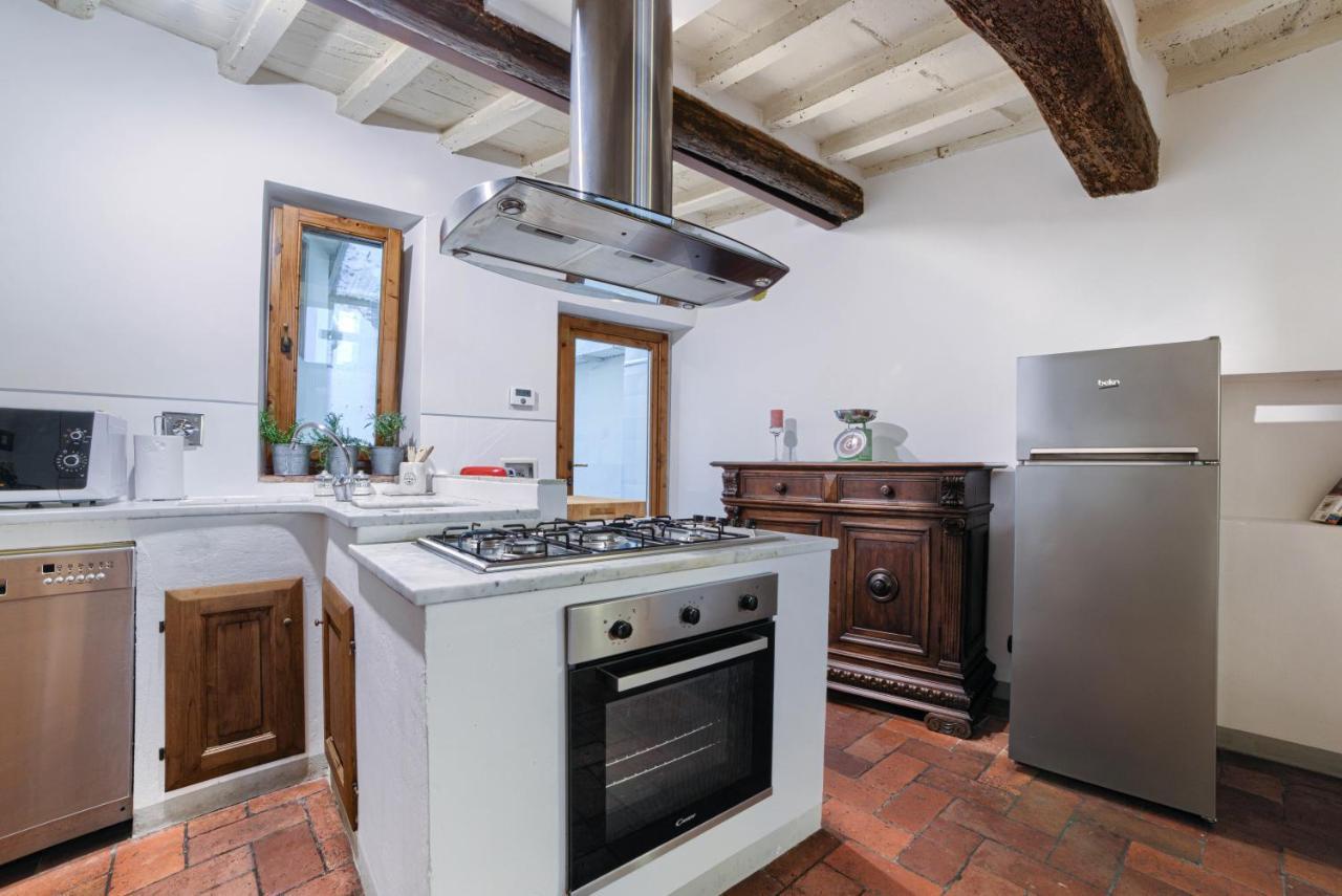 Apartment Lacosta Near Ponte Vecchio Florence