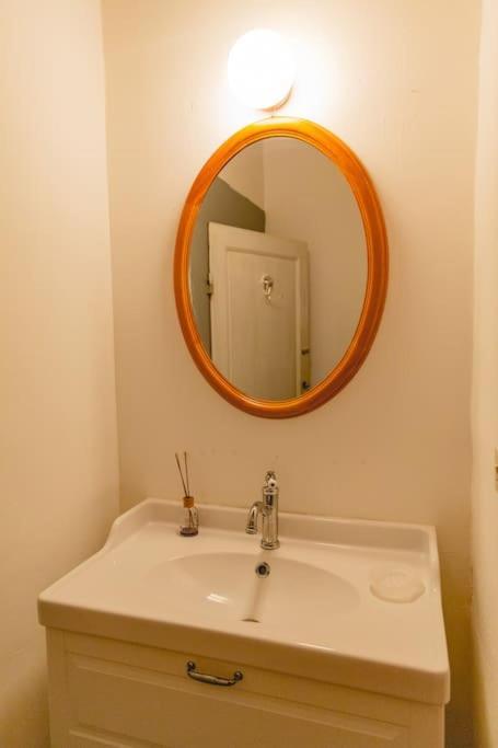Cozy & Quiet 2br Outside Ztl & 10min From Center Apartamento *