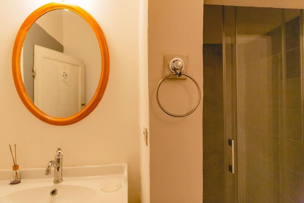 Cozy & Quiet 2br Outside Ztl & 10min From Center Apartamento *