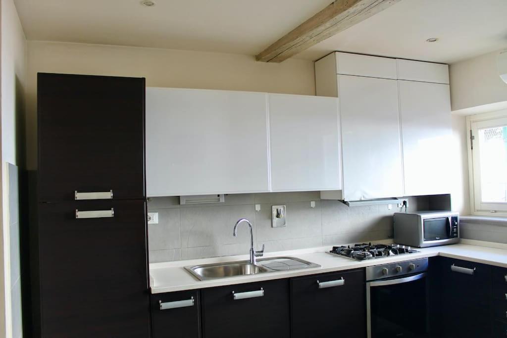 Modern 3br Near Santa Maria Novella Station Apartamento Florença