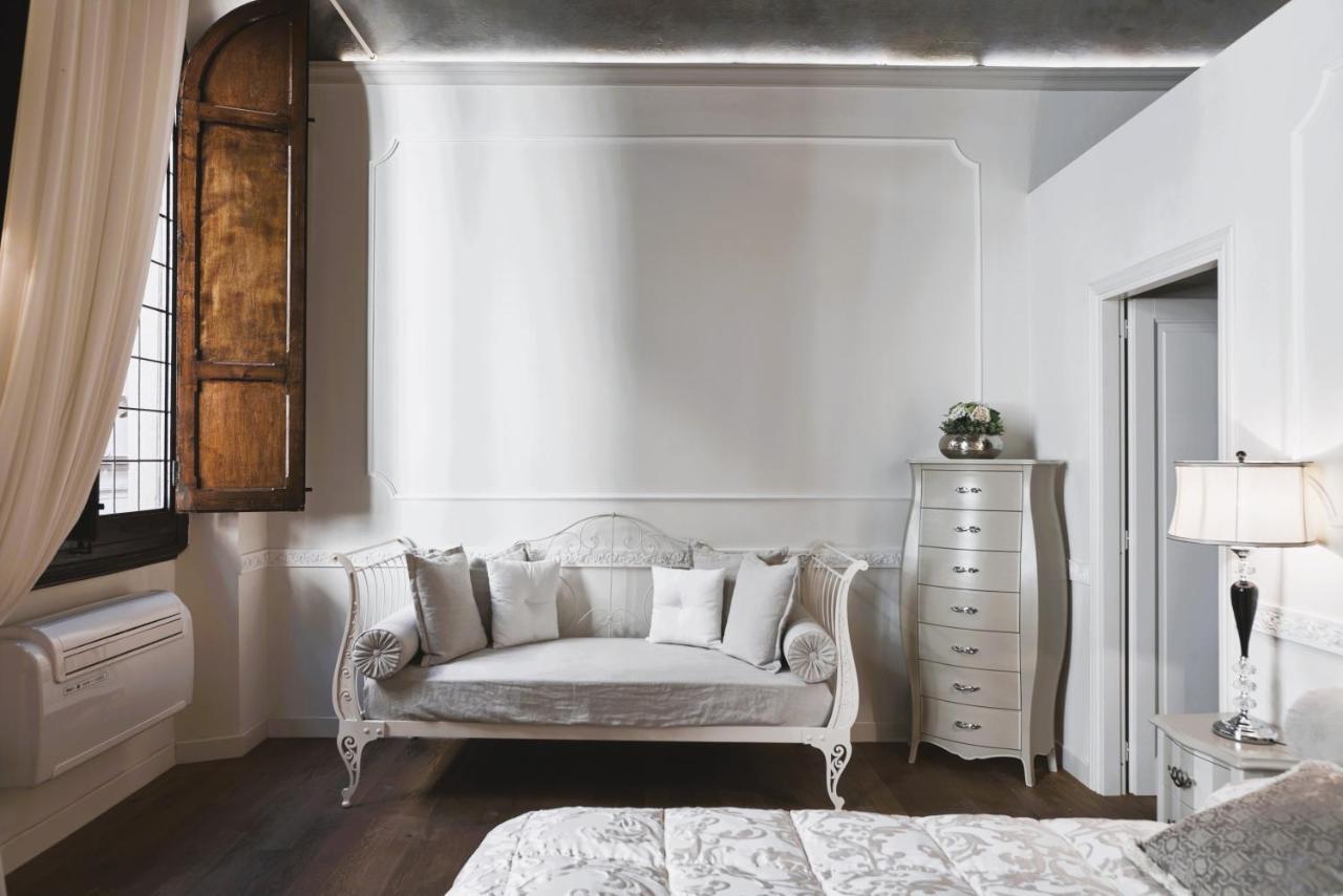 Luxury Rucellai Apartment *