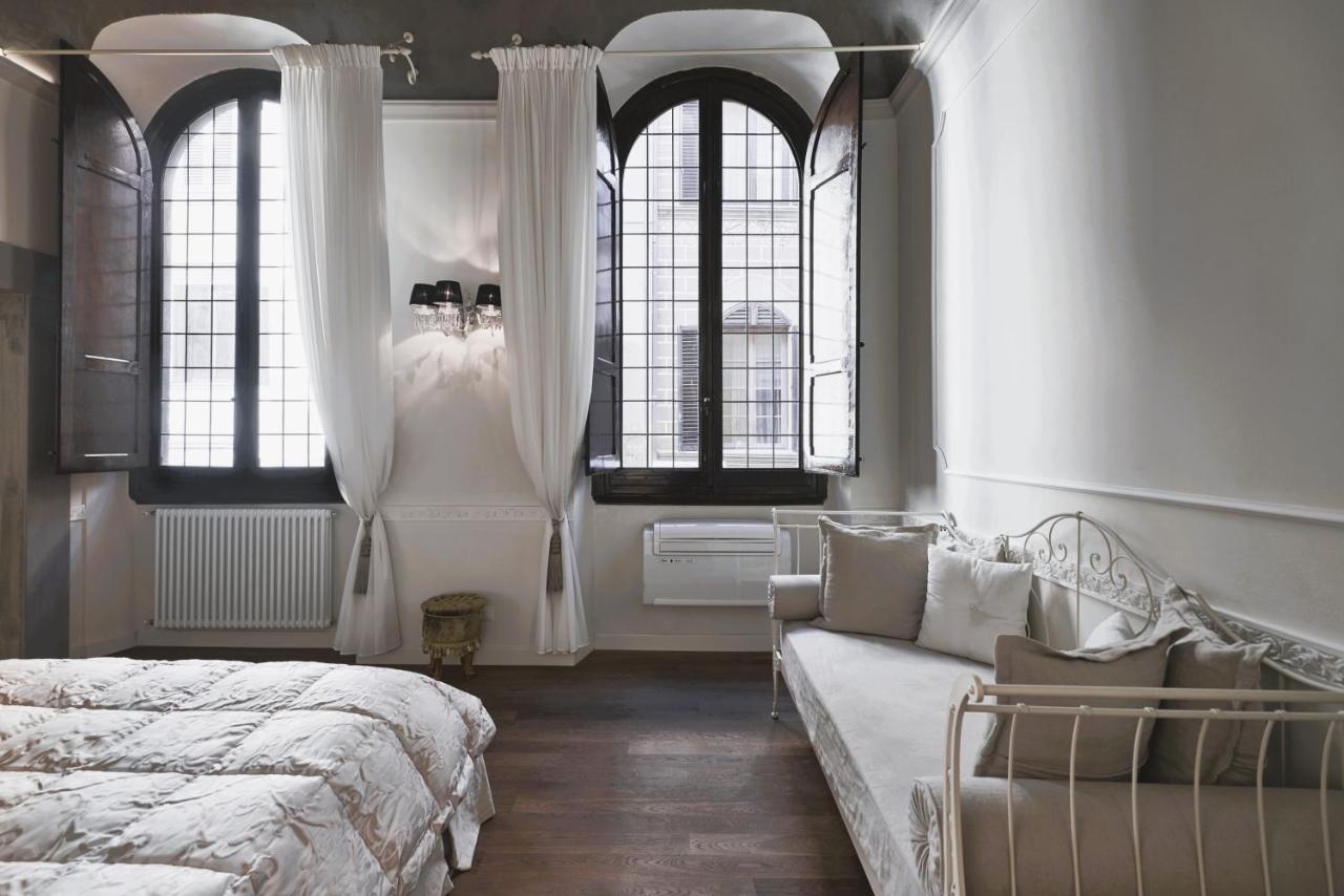 Luxury Rucellai *