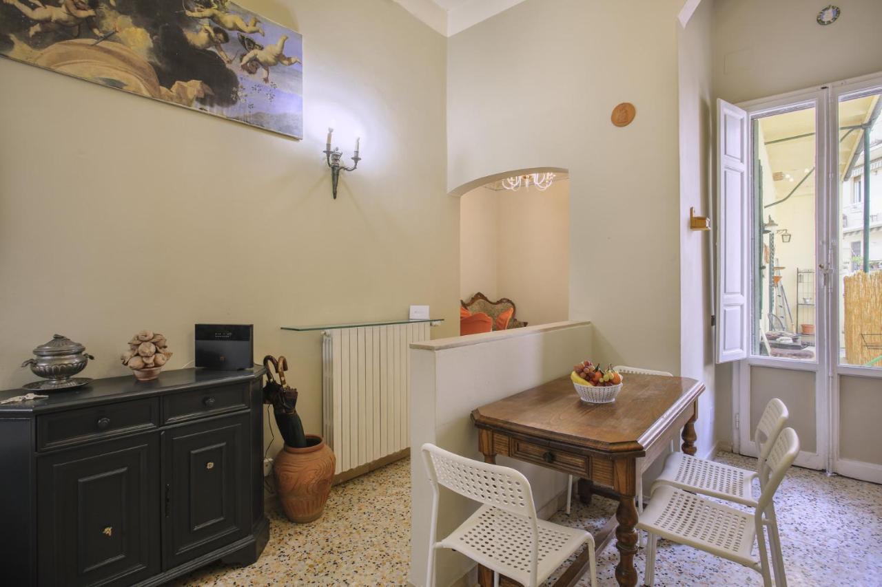 Myosotis - Sweet Dreams In Appartement Florence
