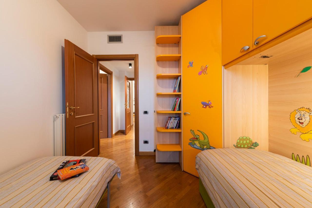Caseospitali - Happy Family, Luminoso Trilocale Zona Leopolda Ottimo X4 Appartement