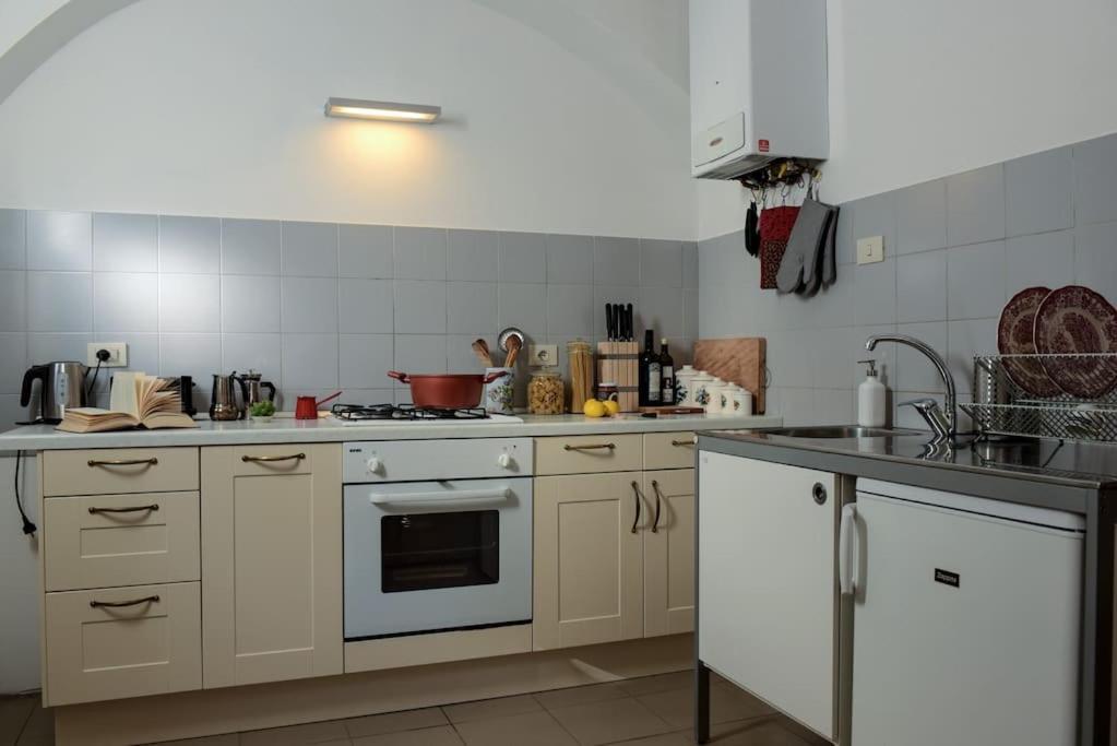 Cozy With Private Garden - City Center - Appartamento Firenze