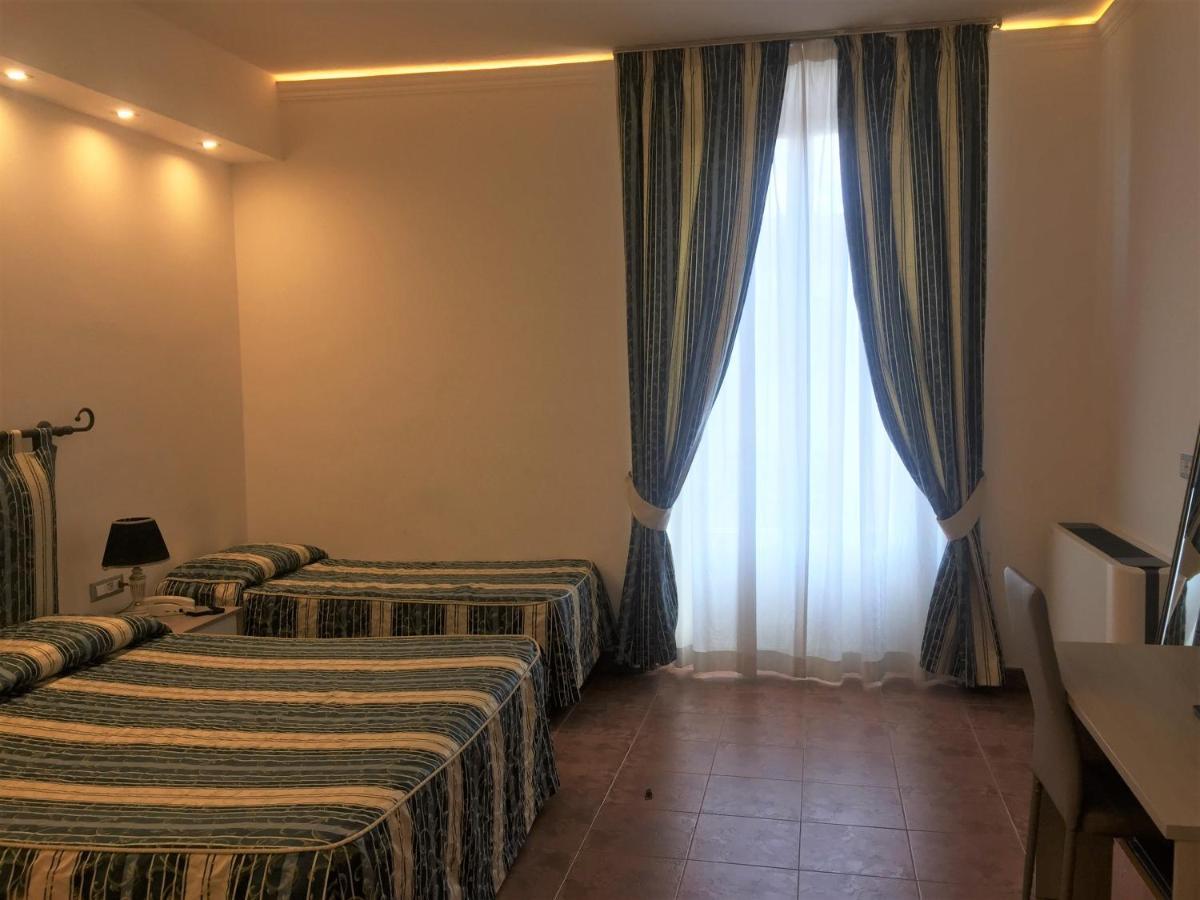 Hotell Alinari 3*