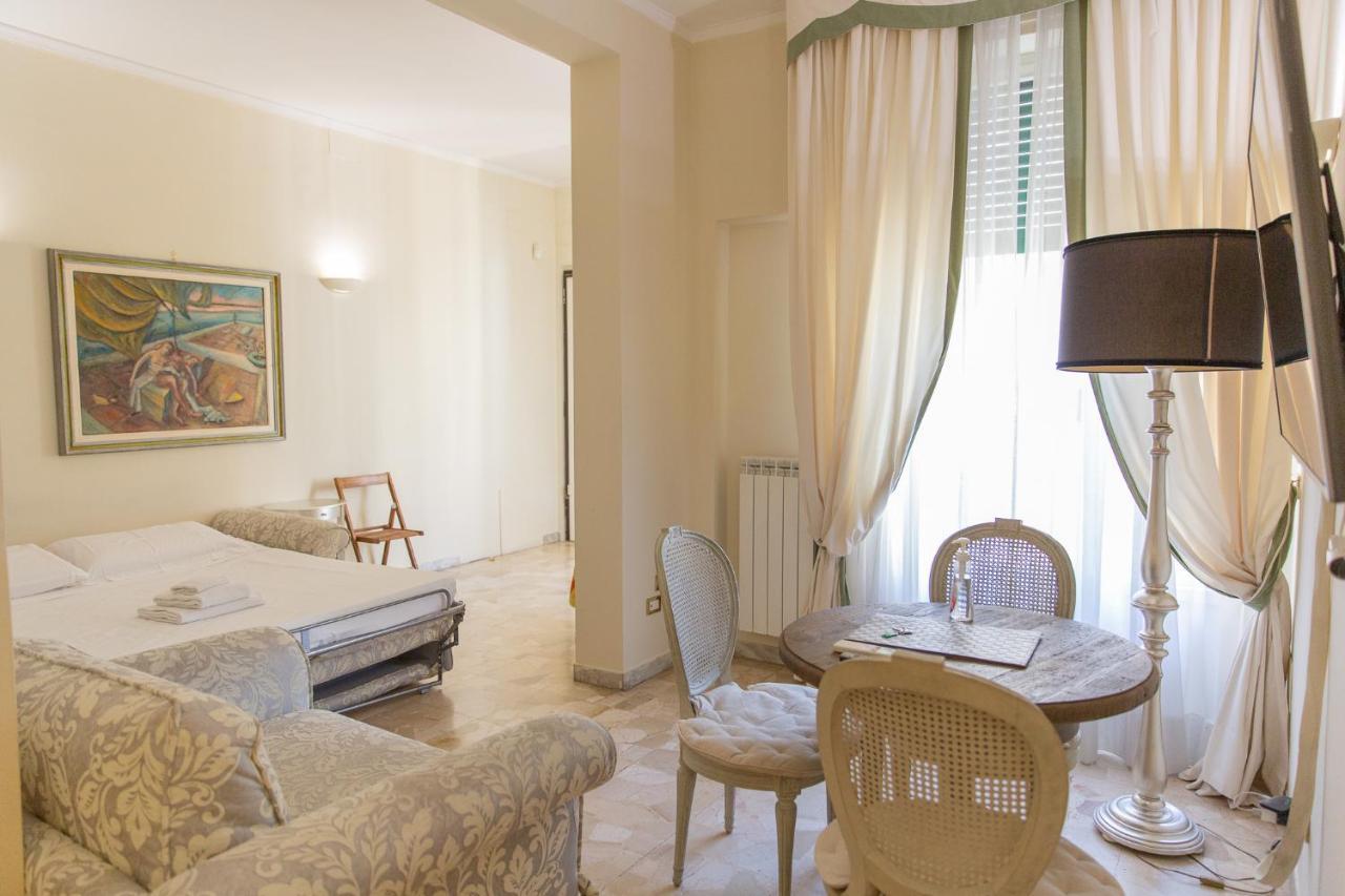 Classic 1br Outside Ztl & 10 Min From Center Lejlighed