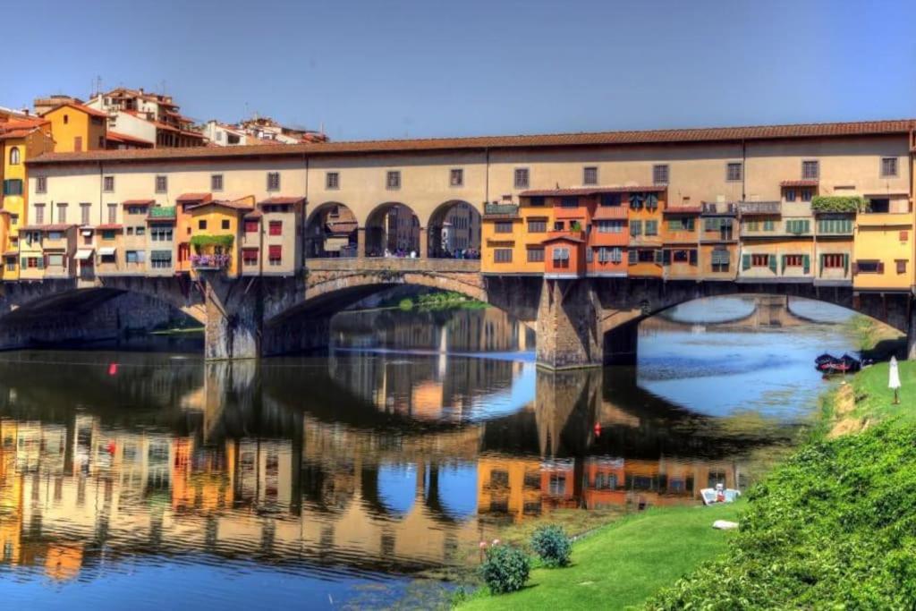 Elegante Residenza In Piazza De' Pitti *