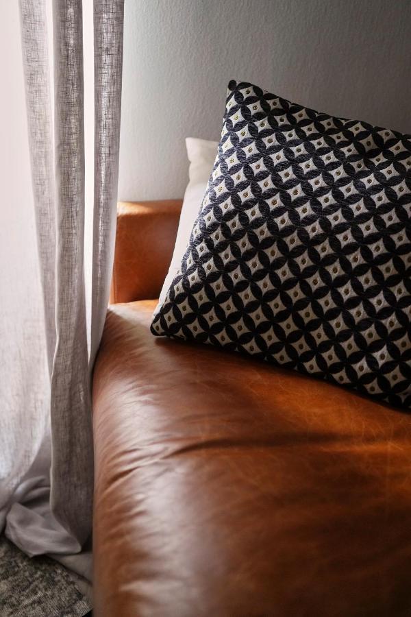 3 Master Bedrooms With Balcony On The River With Views Appartamento Firenze