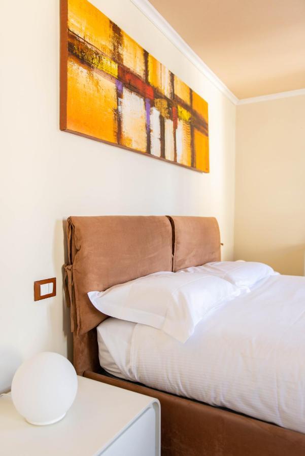 Modern, Bright Near Boboli Gardens & Santo Spirito - Homeunity Leilighet