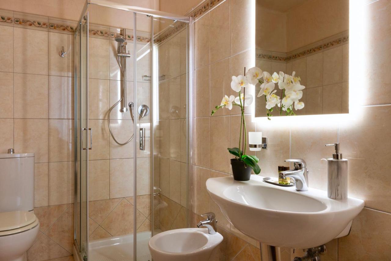 Casa de hóspedes Aramis 2*