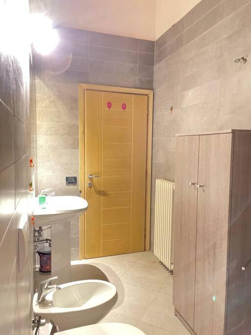 Camera Doppia - Low Cost Con Bagno Privato * Firenze