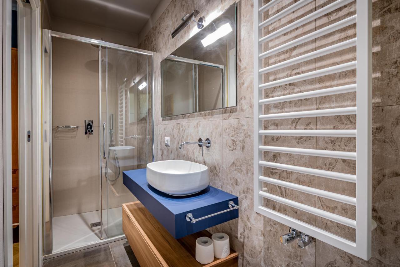 Hs4u Ricasoli Luxury Near Duomo N.2 Apartment
