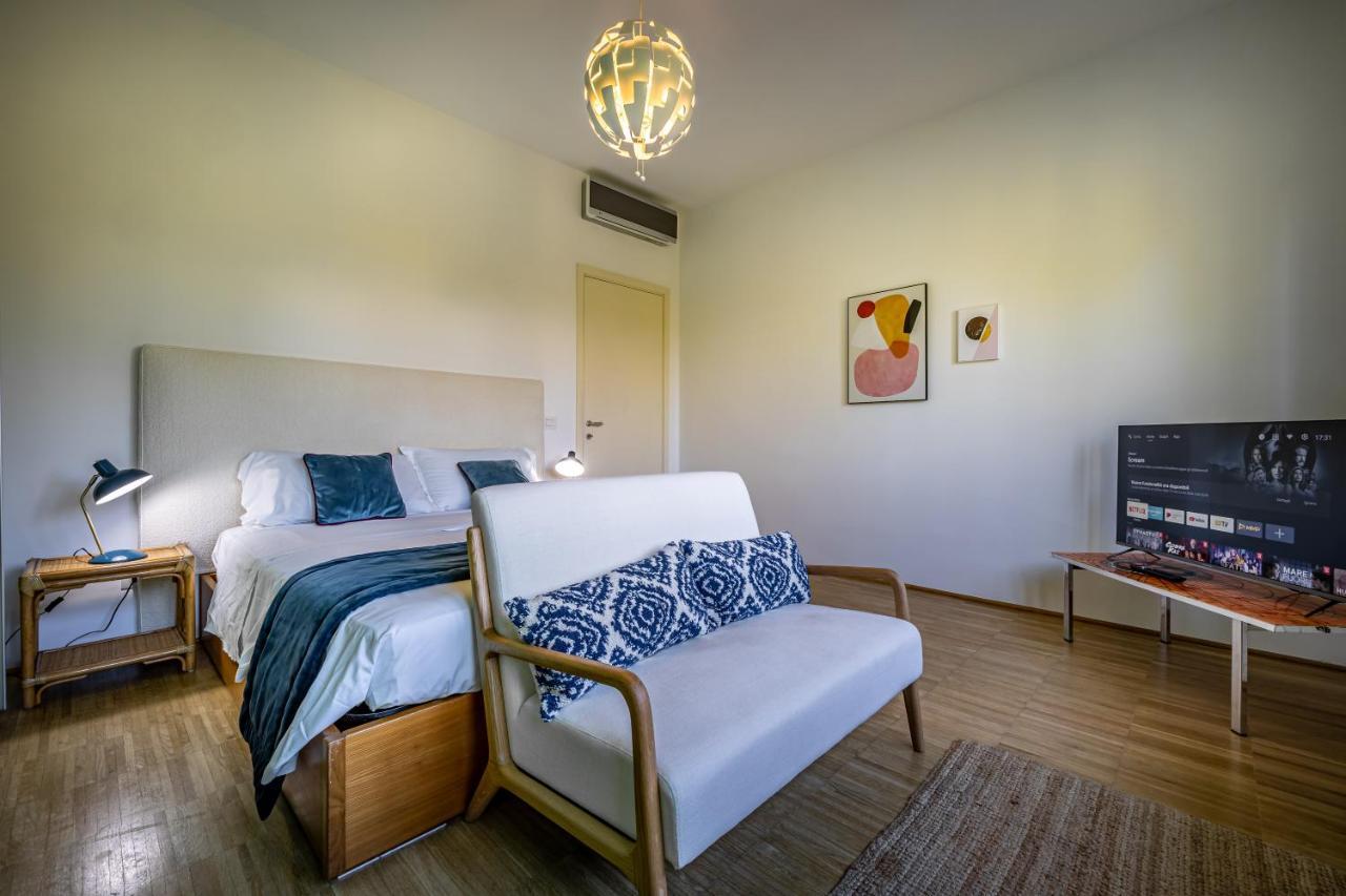 Appartement Yid Penthouse On River With Parking