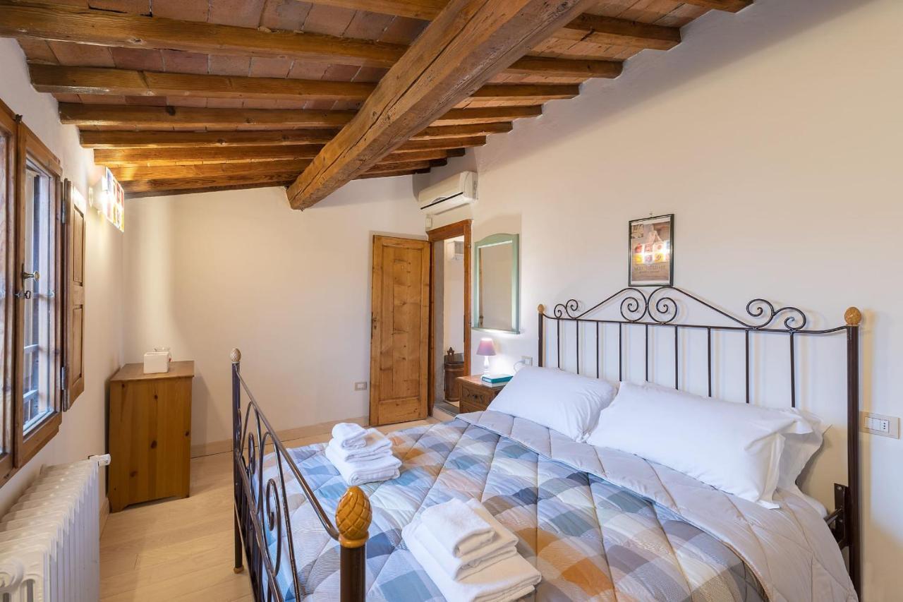 San Zanobi Nest In * Firenze