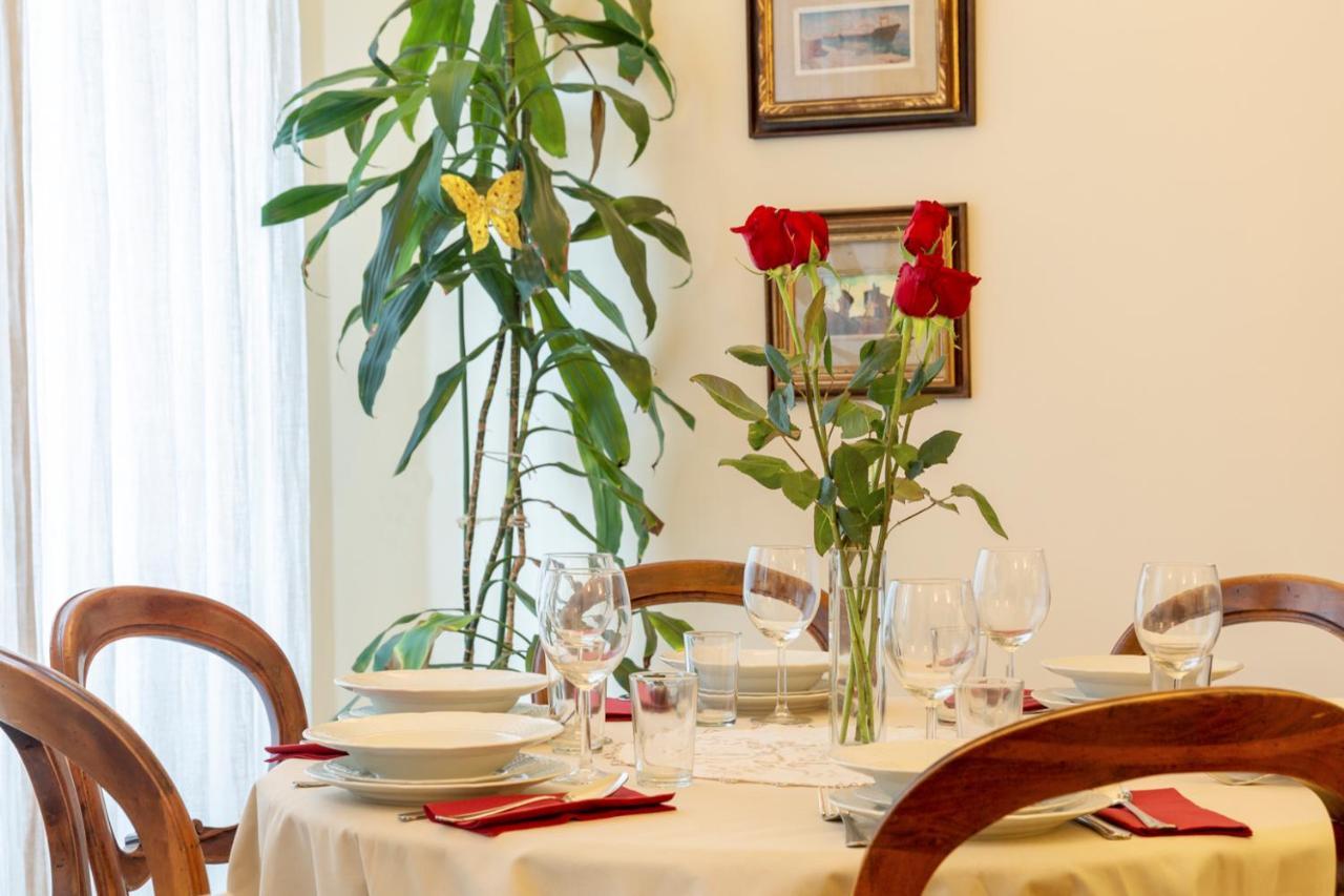 Leilighet The Paintress With Private Patio Firenze