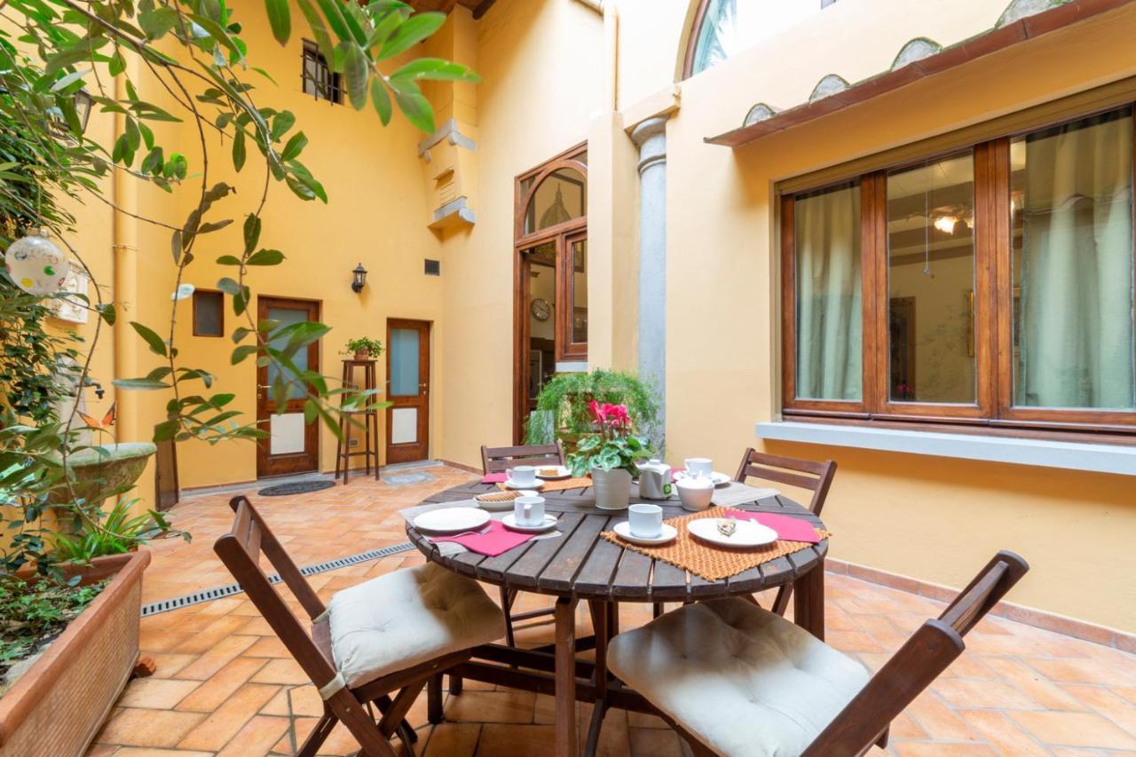 The Paintress With Private Patio Leilighet Firenze