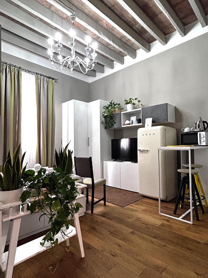Room114 - Near The Center Appartamento