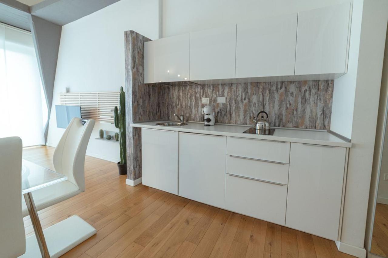 爪ㄚ ㄥㄖ千ㄒ Apartamento *