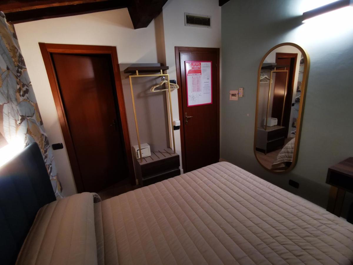 Balcony Hotel 3*