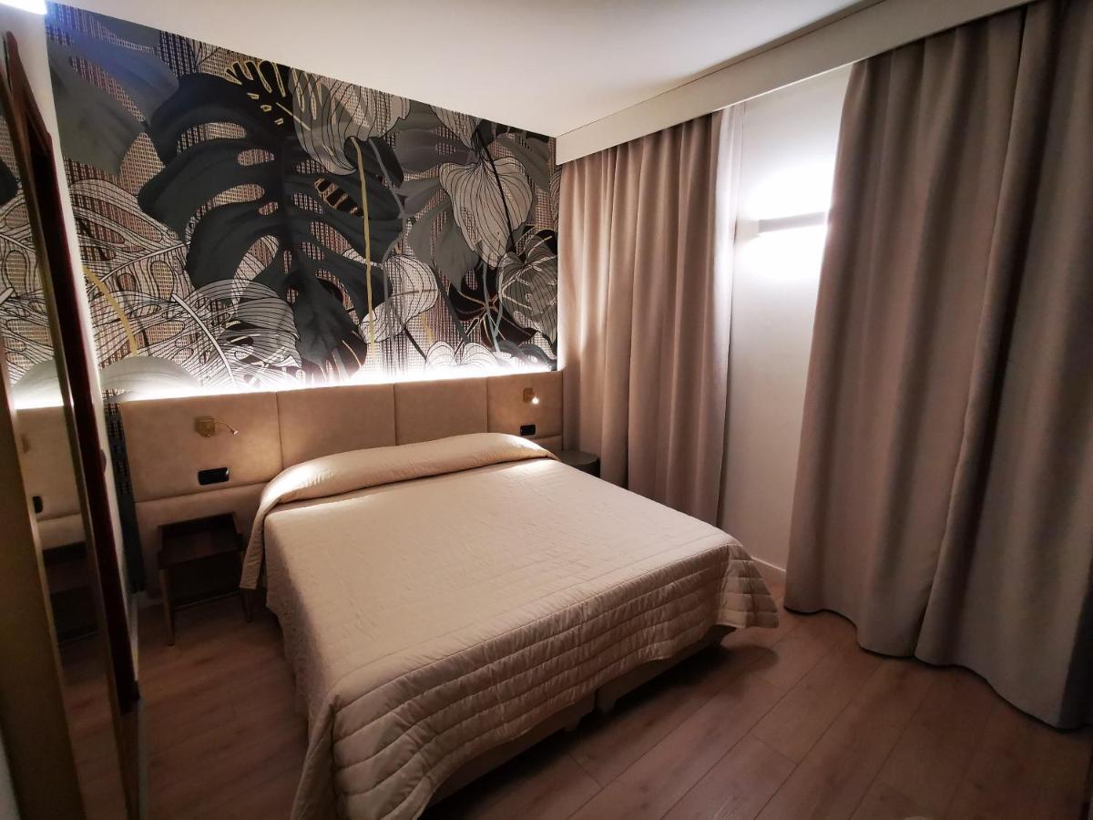 Balcony 3*