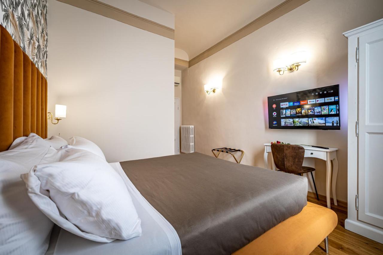 Maison Pitti Bed & Breakfast *