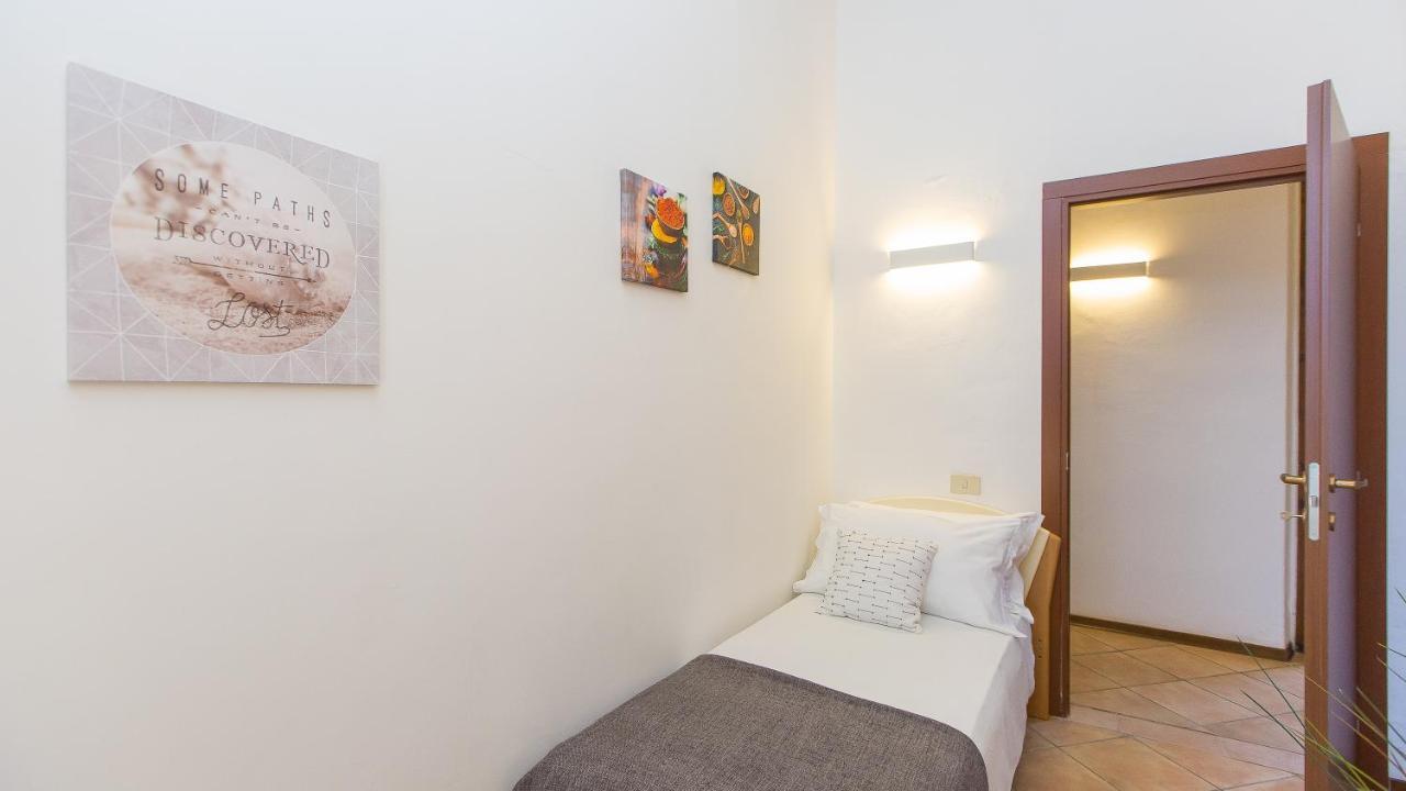 In Rome - Santa Maria Novella Palace Apartment
